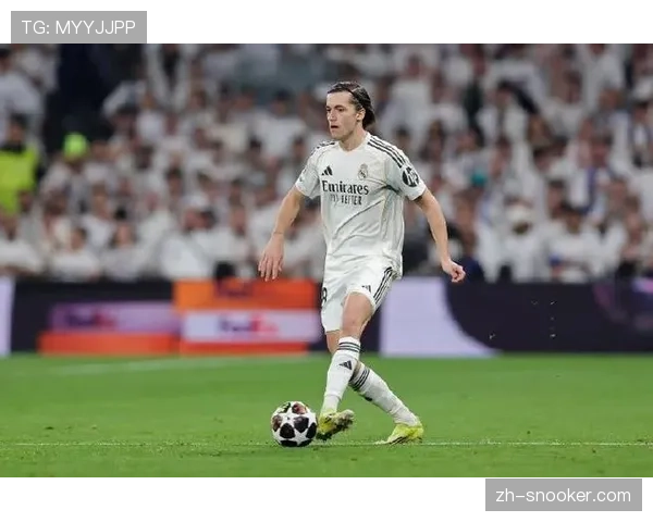 欧冠战报：国际米兰2-0本菲卡，总比分4-1晋级四强